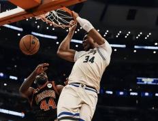 PG游戏-字母哥回归赛场，连败首场状态亮眼，公牛观众沸腾！的简单介绍