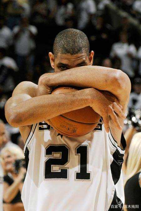 PG游戏- 蒂姆退赛